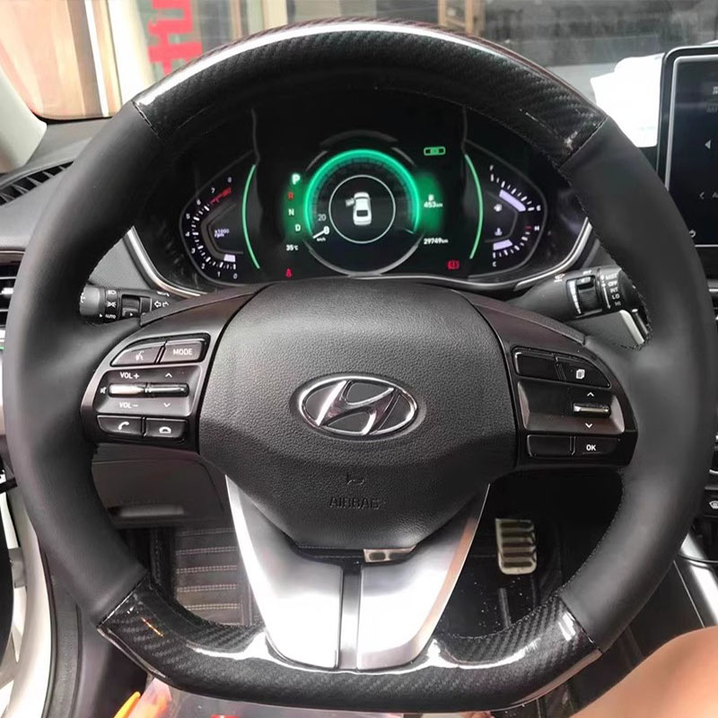 Car Steering Wheel Cover Anti Slip Breathable - غطاء عجلة قيادة السيارة من الجلد